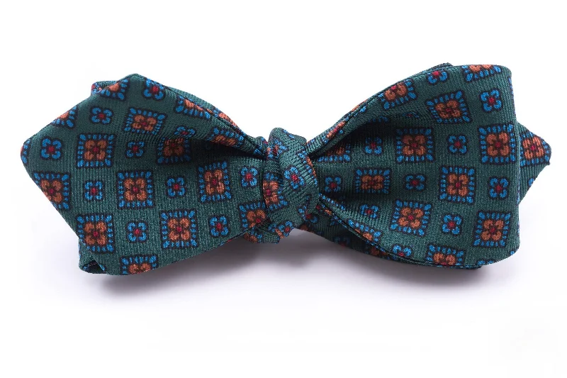 Green Macclesfield Neats Ancient Madder Silk Bow Tie